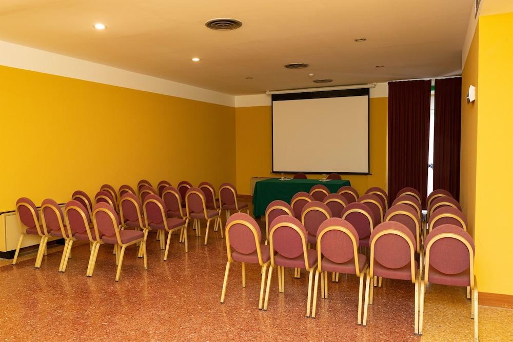 Hotel Torre Normanna Altavilla Milicia Dış mekan fotoğraf